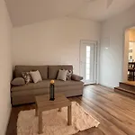 Ferienhaus House Roza *