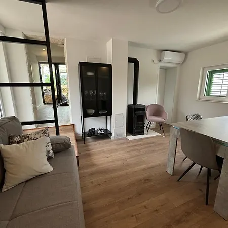 Ferienhaus House Roza Trogir